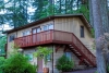 MountainRoomdeckstairsfromGooglereview.JPG